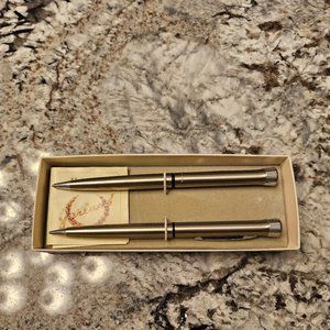BRAND NEW GARLAND BRUSHED SILVER PEN AND MECHANICAL PENCIL SET
